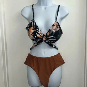 Women’s High Waisted Criss Cross Push Up 2 PC Swimsuit - Medium Retro Floral